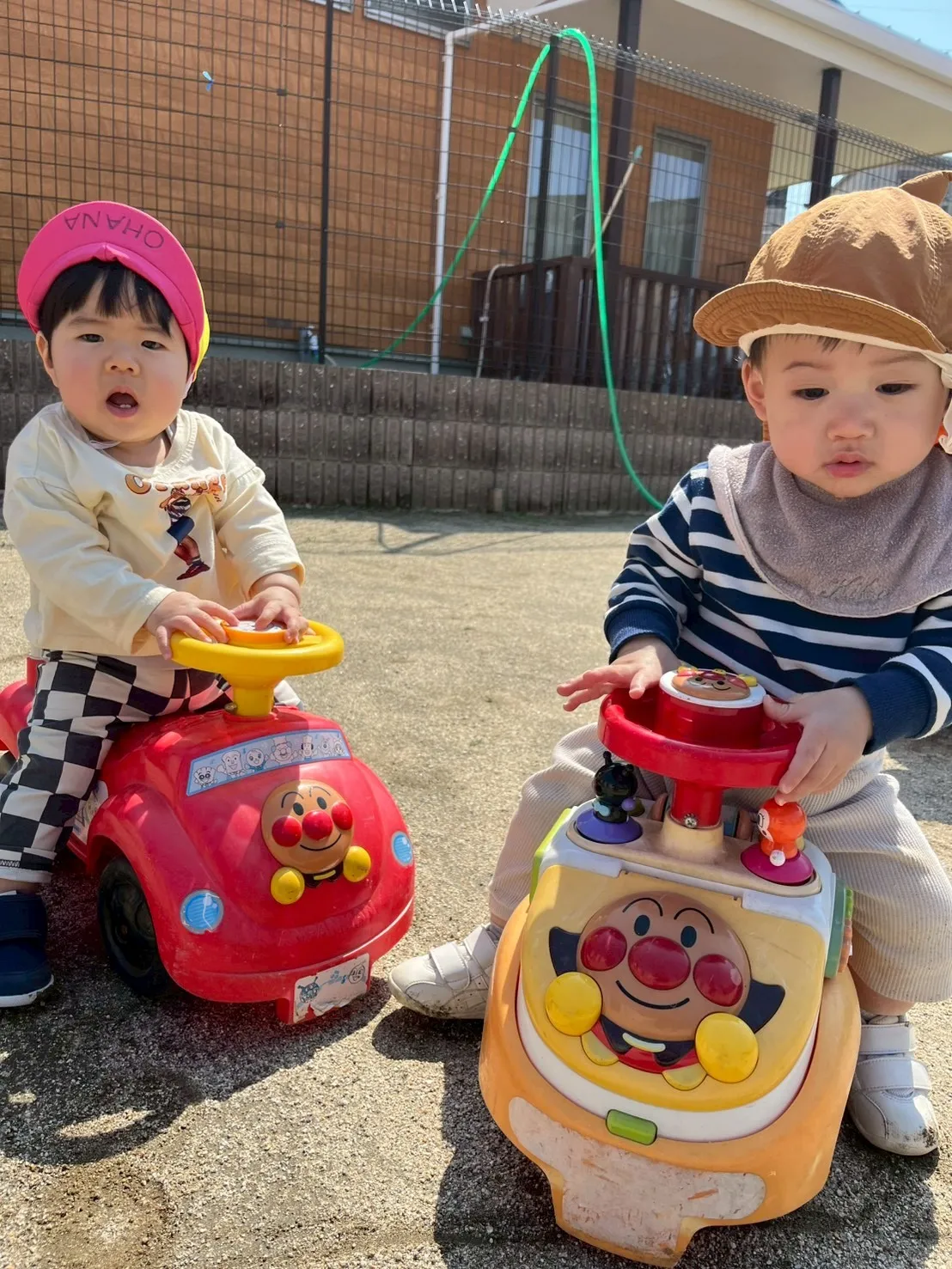 園庭!のりものブーブー!